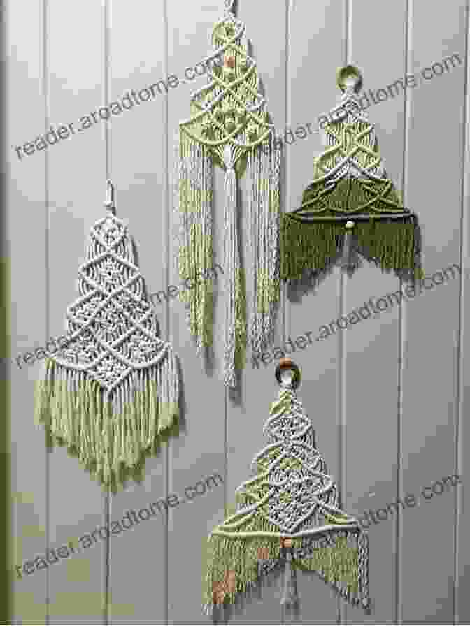 Stocking Macrame Awesome DIY Christmas Macrames: Beautiful Macrame Christmas Patterns Tutorial To Make Your Home More Lovely